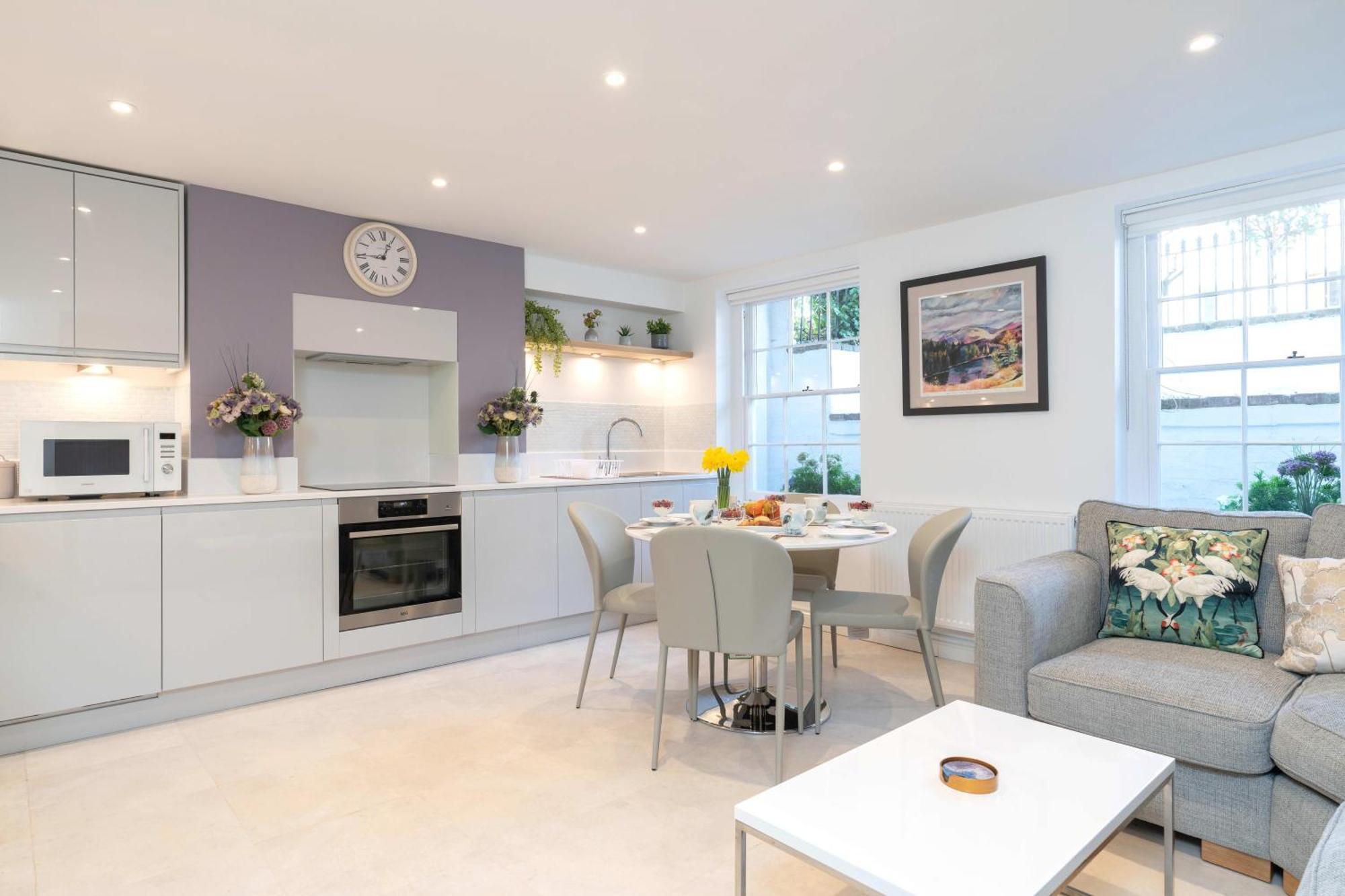 Stunning 2 Bed Basement Flat In The Heart Of Cheltenham! Exterior photo